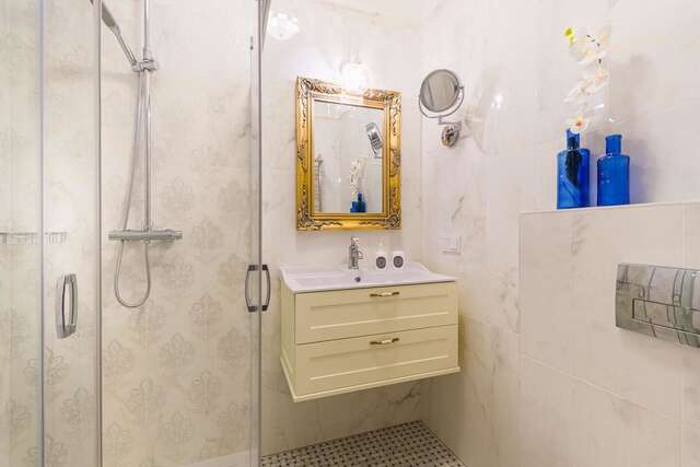 Апартаменты SO Charming apt near Victory square in downtown Минск-22